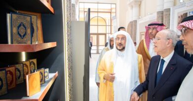 مجمع الملك فهد يوزّع أكثر من 190 ألف نسخة من إصداراته خلال 33 يومًا في أربع قارات