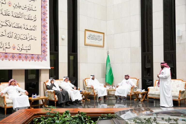 مجمع الملك فهد لطباعة المصحف الشريف يستقبل مدير عام فرع الهيئة السعودية للمواصفات بمنطقة مكة المكرمة