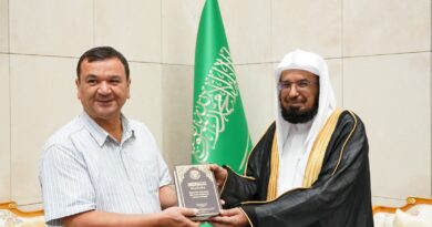 مدير مركز الدراسات الإسلامية في طاجيكستان يزور مجمع الملك فهد لطباعة المصحف الشريف