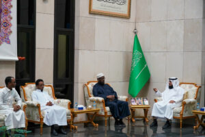 وزير الأوقاف الصومالي يزور مجمع الملك فهد لطباعة المصحف الشريف ويشيد بجهود المملكة في خدمة القرآن الكريم