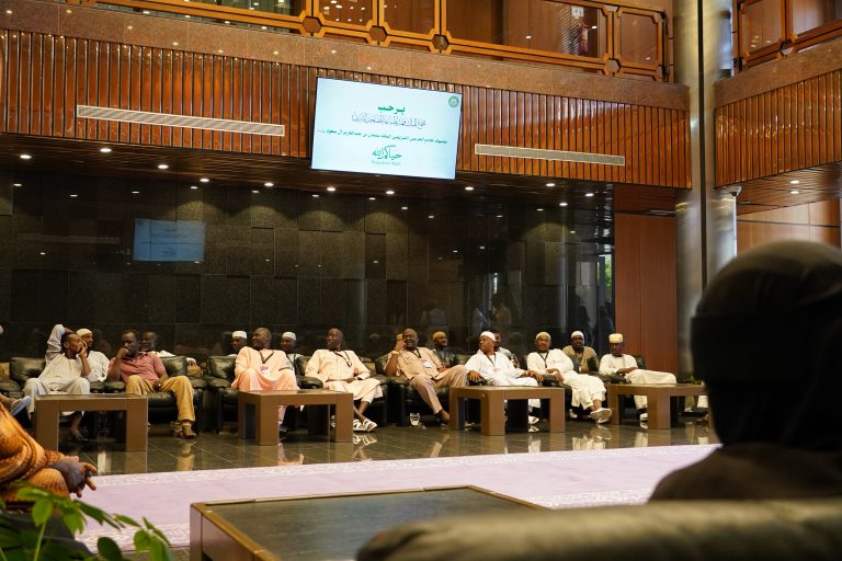مجمع الملك فهد لطباعة المصحف الشريف يستقبل (1000) حاج من أسر الشهداء بالقوات السودانية المستضافين ضمن برنامج خادم الحرمين الشريفين للحج والعمرة والزيارة